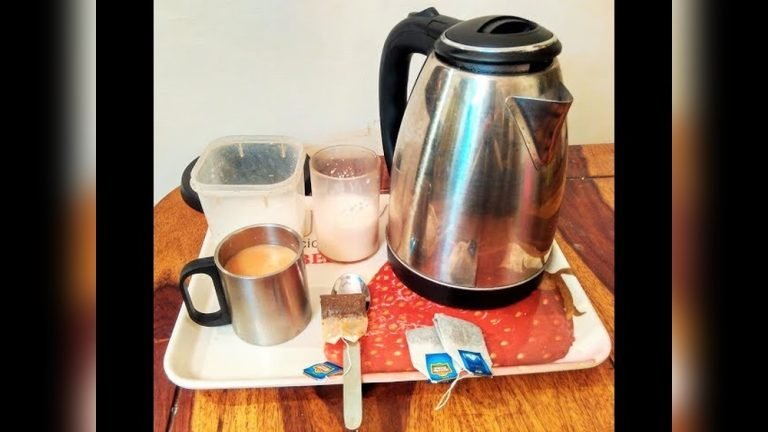 How to Make Tea With a Kettle