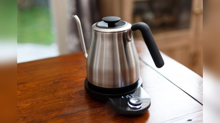 Oxo Brew Gooseneck Electric Kettle: Precision Pouring Perfected